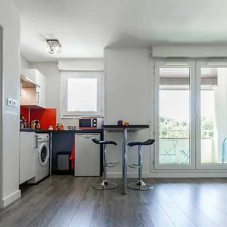 Cambo Apartment *
